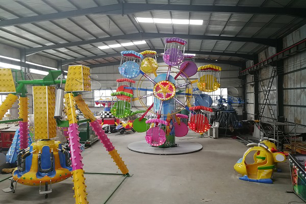 amusement park Ferris wheel ride
